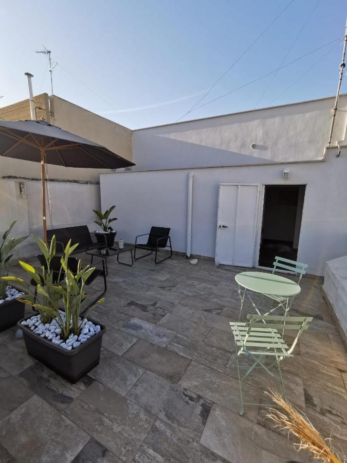 バーリ Il Civico 2 Bed & Breakfast エクステリア 写真